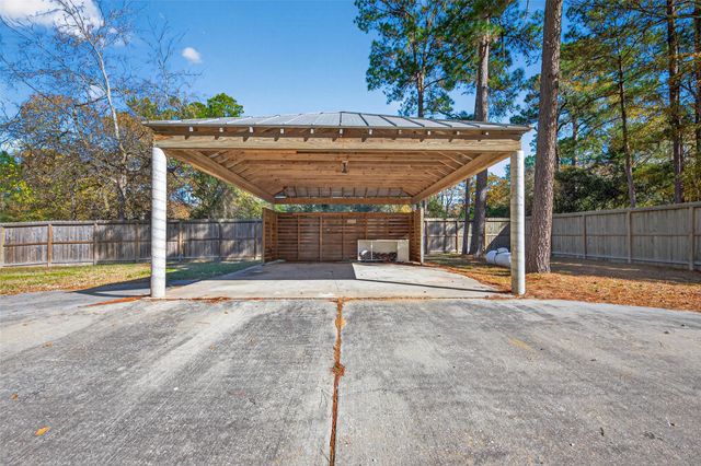 22202 Rainfern Drive, Magnolia, TX 77355