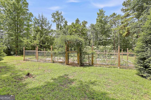 207 Steeplechase, Barnesville, GA 30204