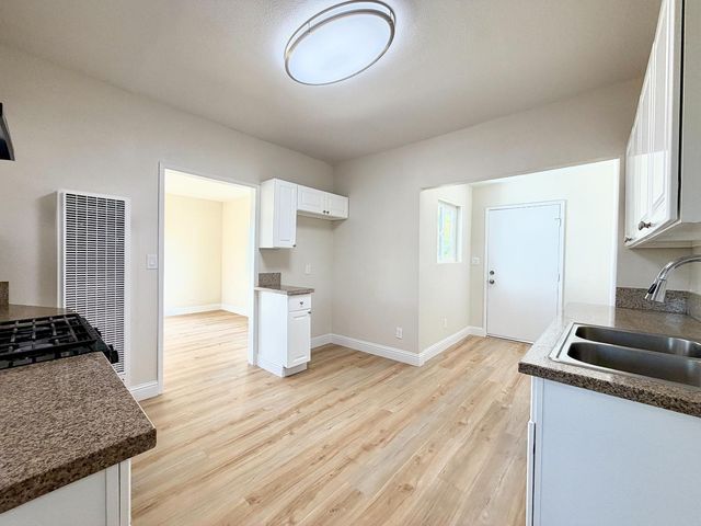 159 W Fir Avenue, Pinedale, CA 93650