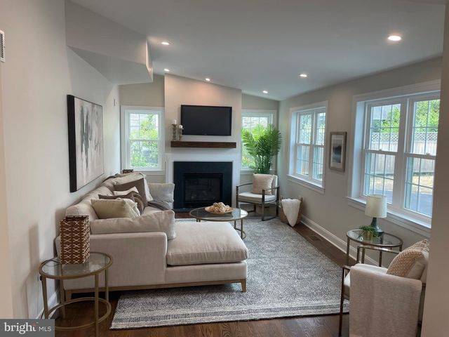 723 S LATCHES LN, Merion Station, PA 19066