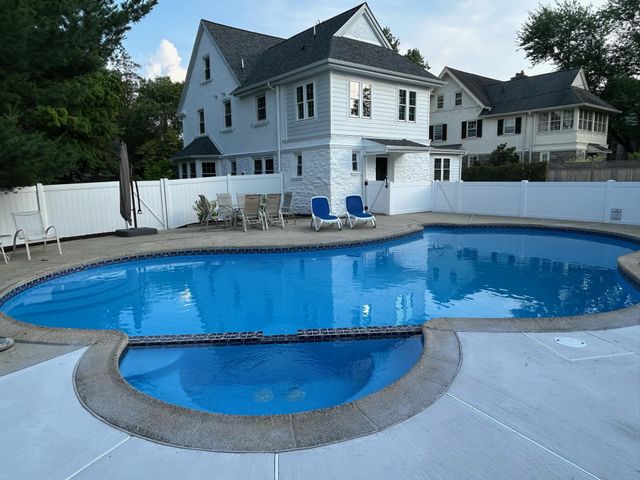 723 S LATCHES LN, Merion Station, PA 19066