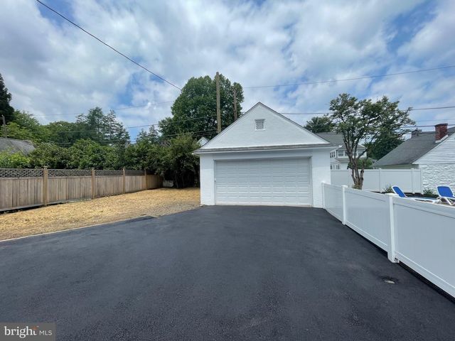 723 S LATCHES LN, Merion Station, PA 19066