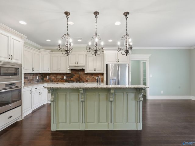 13434 Covington Drive, Athens, AL 35613
