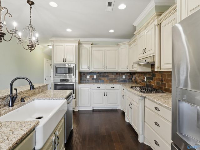 13434 Covington Drive, Athens, AL 35613