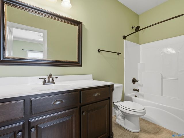 13434 Covington Drive, Athens, AL 35613