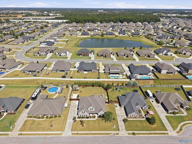 13434 Covington Drive, Athens, AL 35613