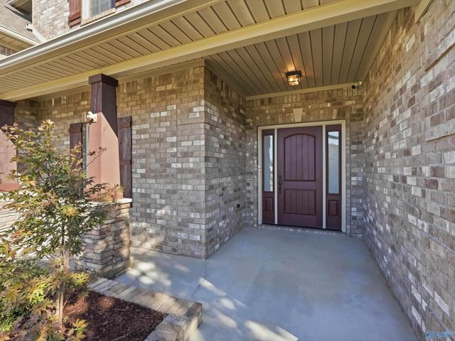 13434 Covington Drive, Athens, AL 35613