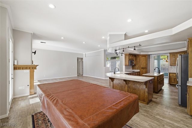 61 East Calvada Boulevard, Pahrump, NV 89048