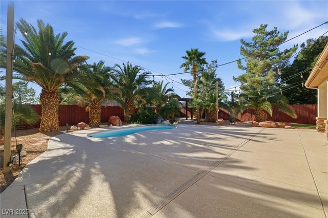 61 East Calvada Boulevard, Pahrump, NV 89048