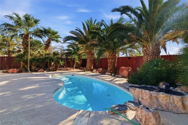 61 East Calvada Boulevard, Pahrump, NV 89048