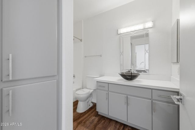 5302 E VAN BUREN Street 2009, Phoenix, AZ 85008