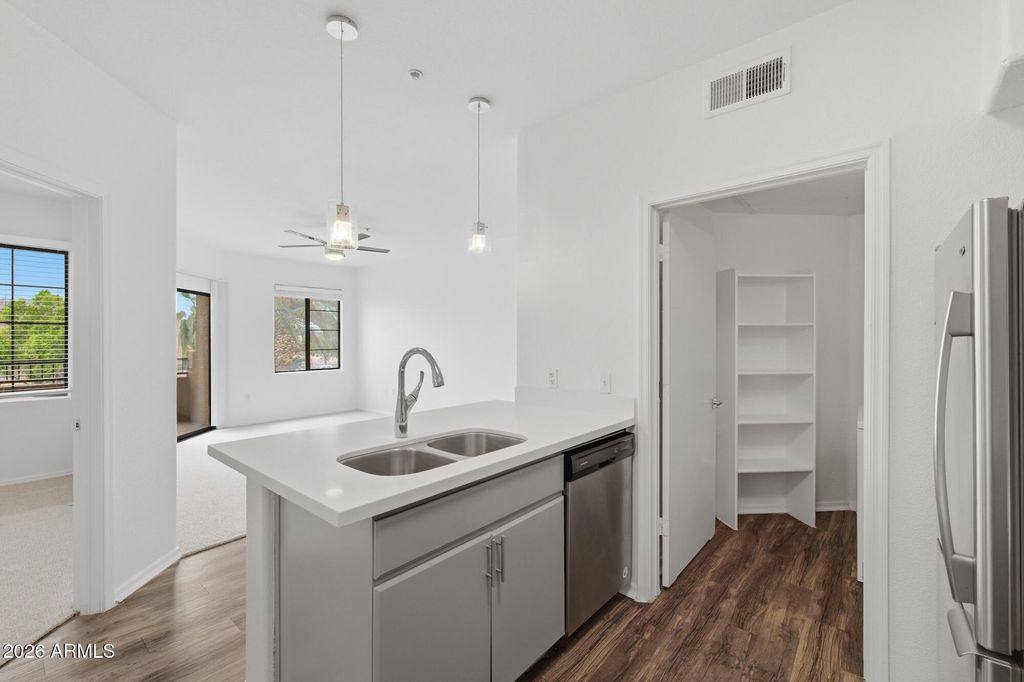 5302 E VAN BUREN Street 2009, Phoenix, AZ 85008 — photo 3