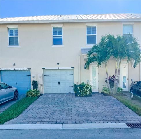 5100 Eucalyptus Dr 2, Hollywood, FL 33021