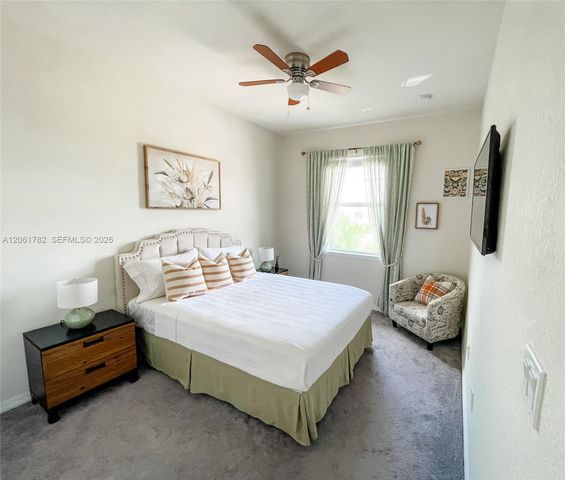 5100 Eucalyptus Dr 2, Hollywood, FL 33021