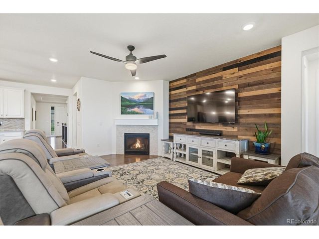 8105 S Vandriver Way, Aurora, CO 80016