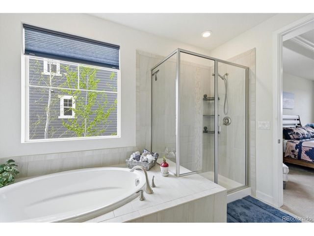 8105 S Vandriver Way, Aurora, CO 80016