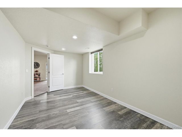 8105 S Vandriver Way, Aurora, CO 80016