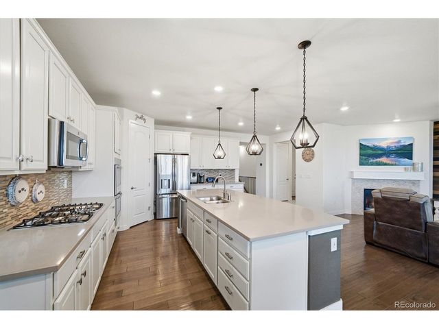 8105 S Vandriver Way, Aurora, CO 80016