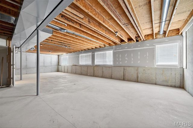 915 Waterford Villas Court 56, Lake St Louis, MO 63367