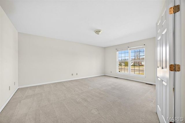 915 Waterford Villas Court 56, Lake St Louis, MO 63367