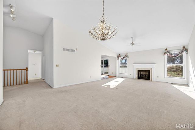 915 Waterford Villas Court 56, Lake St Louis, MO 63367