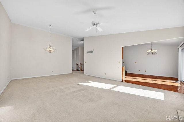 915 Waterford Villas Court 56, Lake St Louis, MO 63367