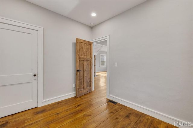 6717 Bradley Avenue, St Louis, MO 63139