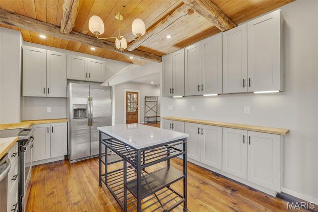 6717 Bradley Avenue, St Louis, MO 63139