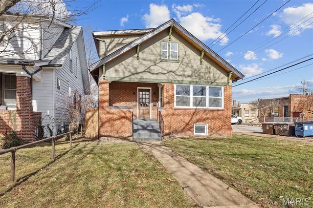 6717 Bradley Avenue, St Louis, MO 63139