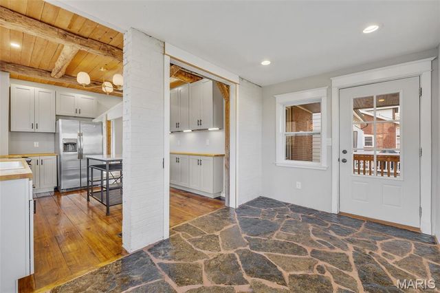 6717 Bradley Avenue, St Louis, MO 63139