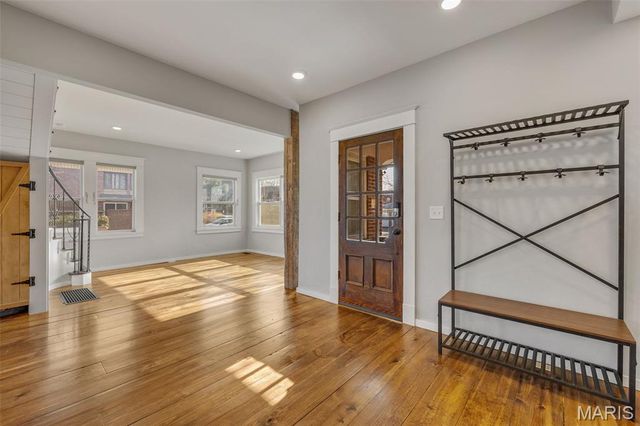 6717 Bradley Avenue, St Louis, MO 63139