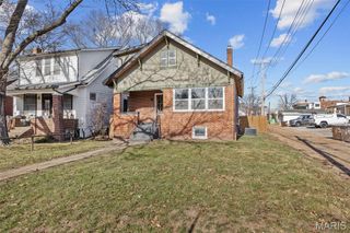 6717 Bradley Avenue, St Louis, MO 63139