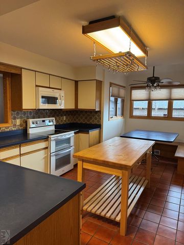 23 Newpark Lane, Pueblo, CO 81001