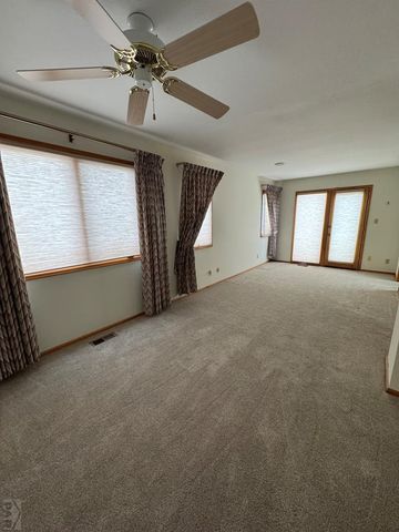 23 Newpark Lane, Pueblo, CO 81001