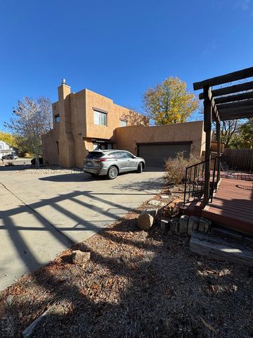 23 Newpark Lane, Pueblo, CO 81001