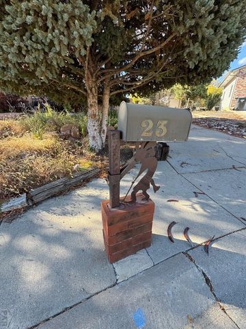 23 Newpark Lane, Pueblo, CO 81001