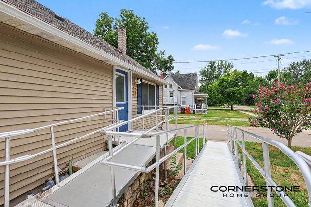 74 N Park Street Ne, Cedar Springs City, MI 49319