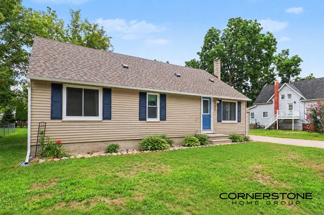 74 N Park Street Ne, Cedar Springs City, MI 49319