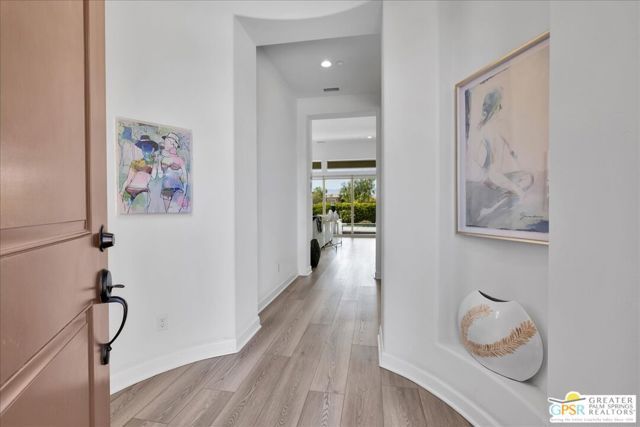 31 Chardonnay, Rancho Mirage, CA 92270