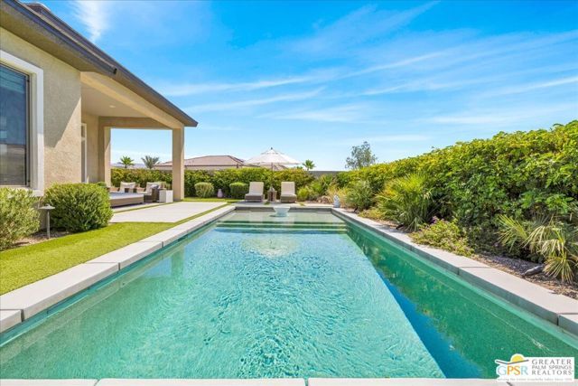 31 Chardonnay, Rancho Mirage, CA 92270
