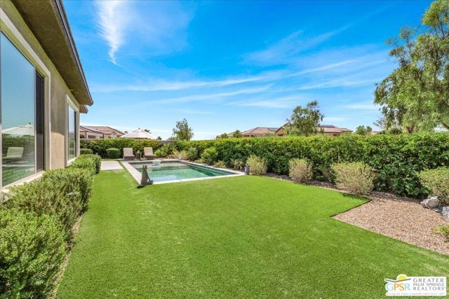31 Chardonnay, Rancho Mirage, CA 92270