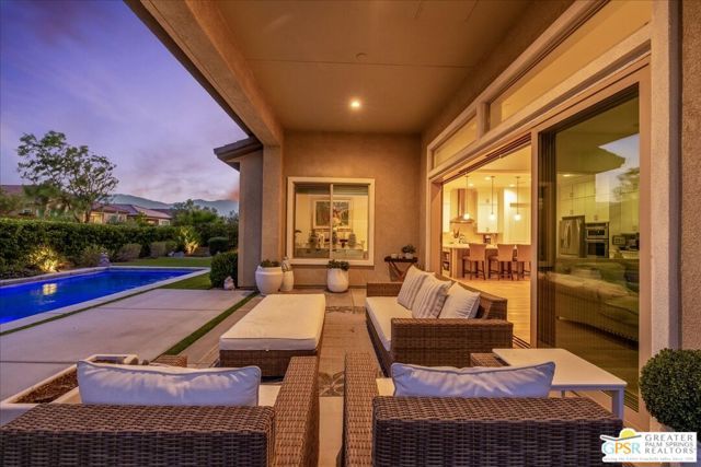 31 Chardonnay, Rancho Mirage, CA 92270