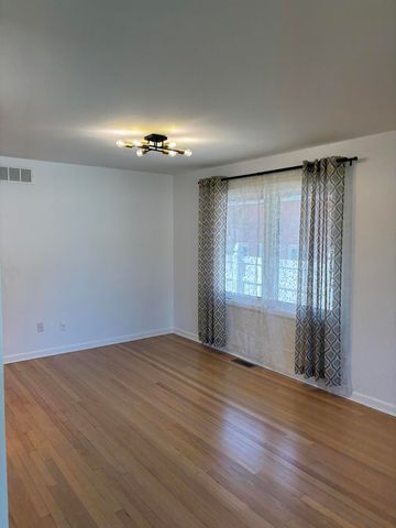 8108 Madison Avenue, Munster, IN 46321