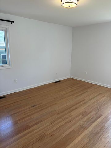 8108 Madison Avenue, Munster, IN 46321