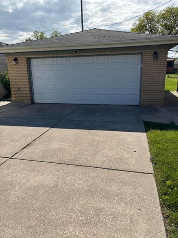 8108 Madison Avenue, Munster, IN 46321