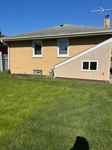 8108 Madison Avenue, Munster, IN 46321