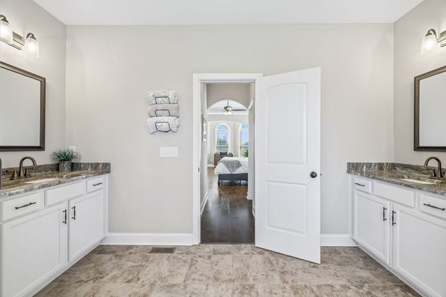 8325 Turnbull Dr, Pleasant View, TN 37146