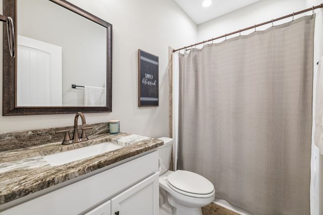 8325 Turnbull Dr, Pleasant View, TN 37146