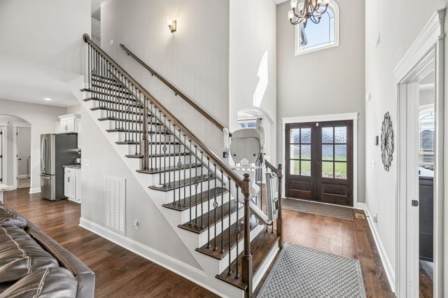 8325 Turnbull Dr, Pleasant View, TN 37146