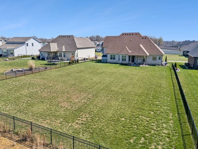 8325 Turnbull Dr, Pleasant View, TN 37146